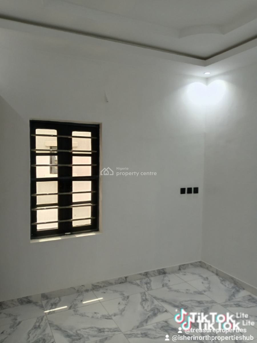 Luxury 2 Bedrooms Flat, Channel Tv Drive, Opic, Isheri North, Lagos, Flat / Apartment for Rent