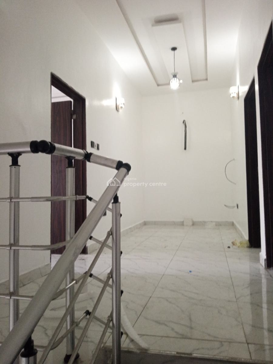 Sharp 4bedroom Terrace Fully Serviced, Orchid Road, Lekki, Lagos, Terraced Duplex for Rent