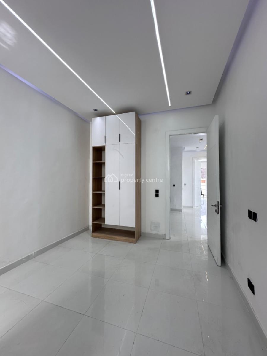 Affordable Luxury Home with Swimming Pool, Ikota Estate By Lekki, Lekki, Lagos, Semi-detached Duplex for Sale