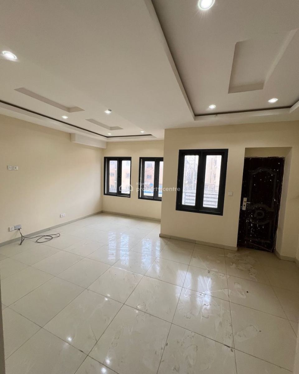 Exquisite 4 Bedrooms Terraced Duplex with a Bq & Courtyard, Jahi, Abuja, Terraced Duplex for Sale