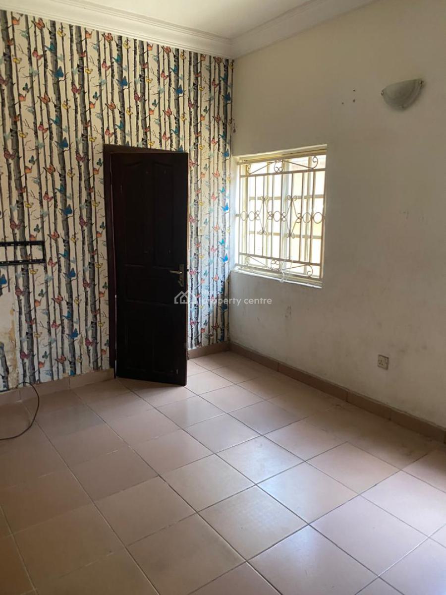 3 Bedroom Apartment, Omole Phase 2, Ikeja, Lagos, Flat / Apartment for Rent