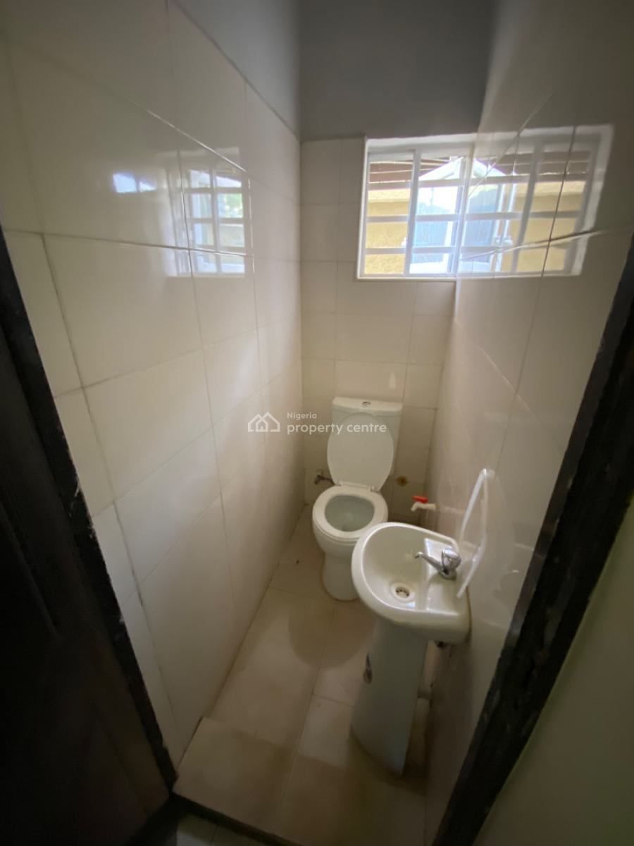 Luxury One Bedroom Block of Flat, News Engineering Dawaki, Dawaki, Gwarinpa, Abuja, Flat / Apartment for Rent