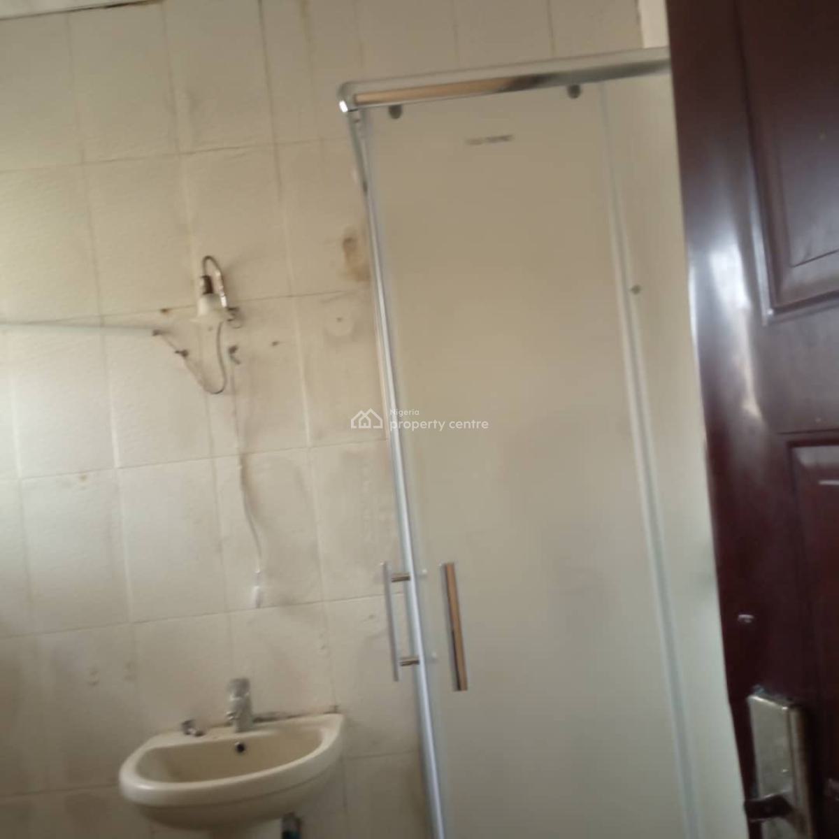 Decent 5 Bedrooms Inside Estate, Gra Phase 2, Magodo, Lagos, Semi-detached Duplex for Rent
