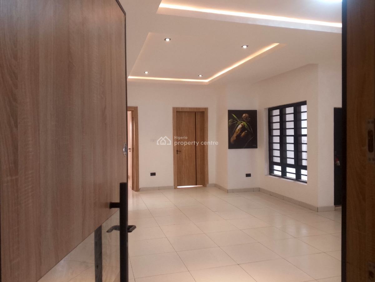 Fully Serviced 2bedroom Flat with Swimming Pool, Gym and Elevator, Ologolo, Ologolo, Lekki, Lagos, Block of Flats for Sale