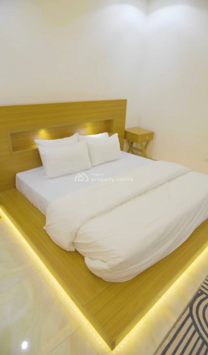 Fully Furnished 3 Bedroom Apartment, Gilmore, Jahi, Abuja, Flat / Apartment for Rent