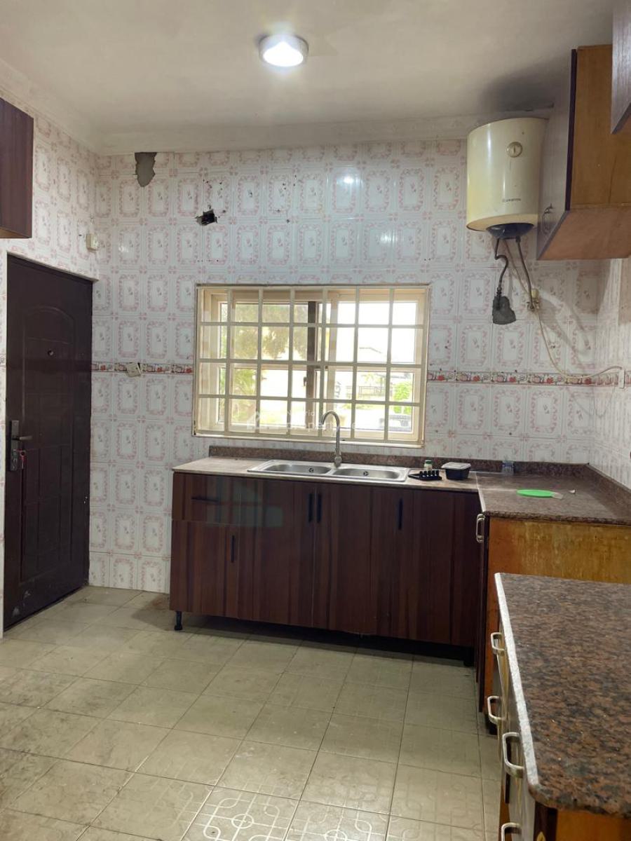 Well Maintained 4 Bedrooms Duplex with a Bq, Along Chevron Drive, Lekki, Lagos, Detached Duplex for Rent