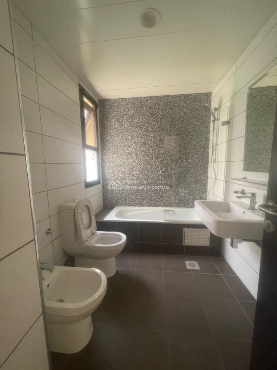 Luxury 4 Bedroom Apartments with a Room Bq (waterfront), Ikoyi, Lagos, Flat / Apartment for Rent