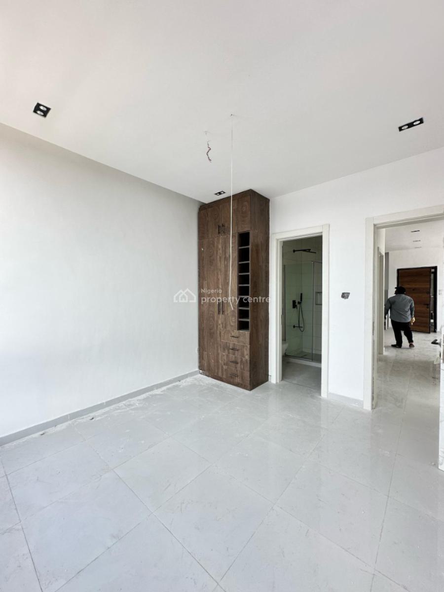 Sophisticated 2 Bedroom Luxury Apartment with Swimming Pool, Lekki, Lagos, Flat / Apartment for Sale