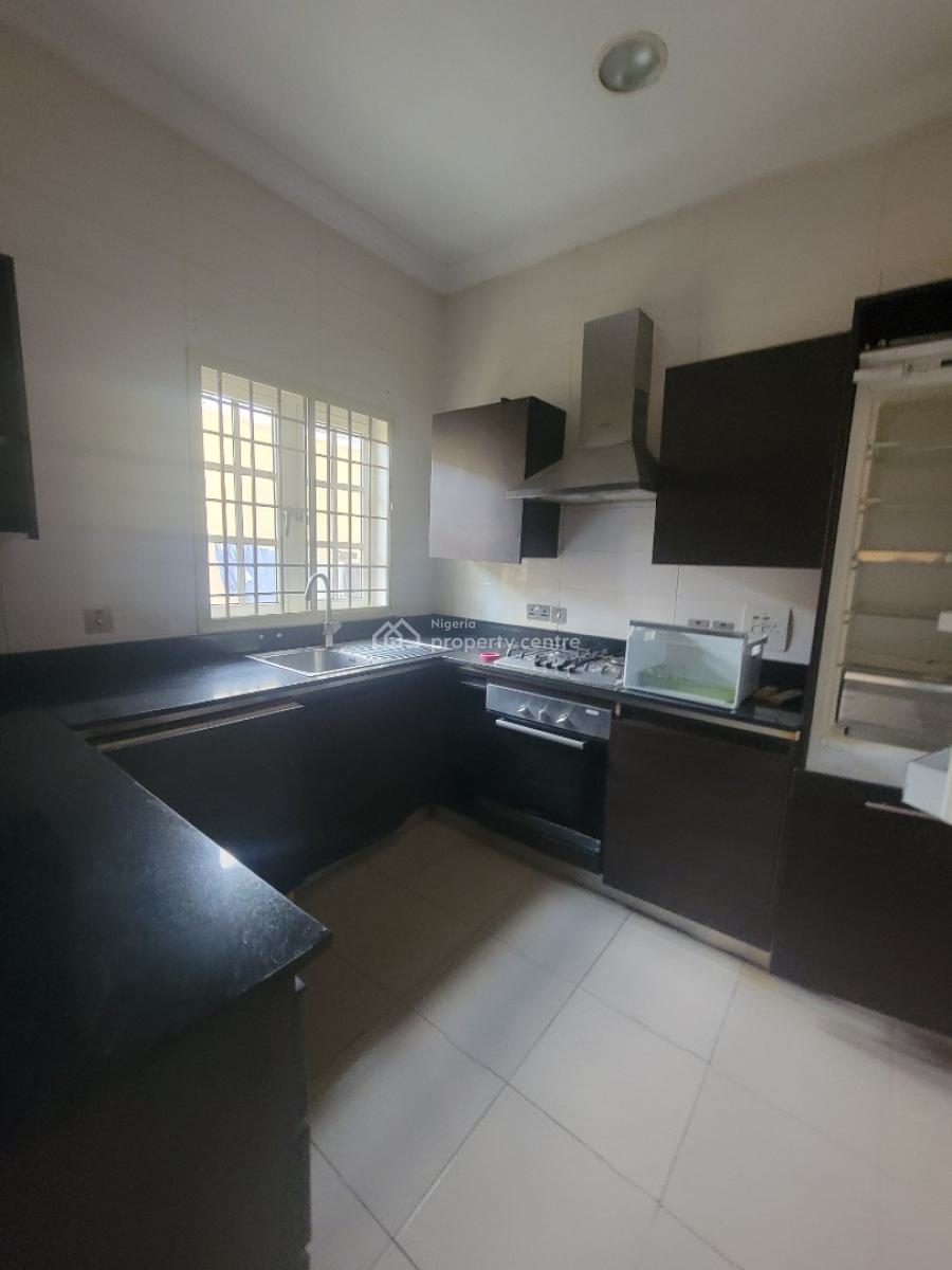 Spacious 3 Bedroom Flat with Bq, Ikoyi, Lagos, Flat / Apartment for Rent