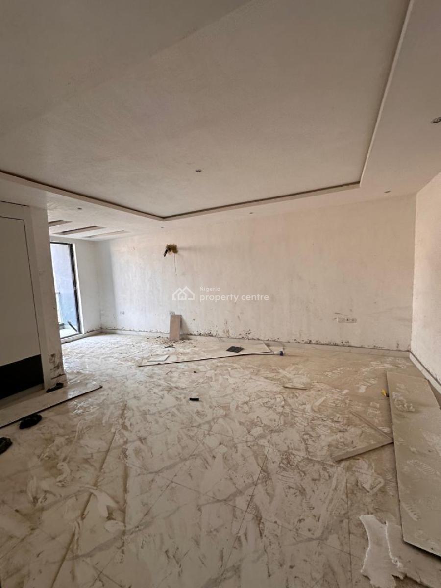 Lovely 2 Bedroom Flat, Lekki Phase 1, Lekki, Lagos, Flat / Apartment for Sale