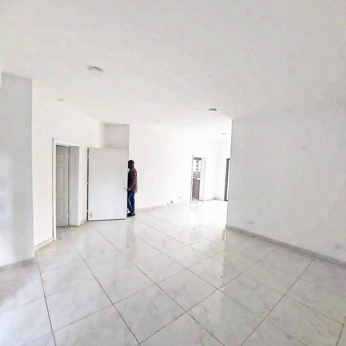 Tastefully Built Three (3) Bedroom Flat, Lekki Phase 1, Lekki, Lagos, Flat / Apartment for Rent