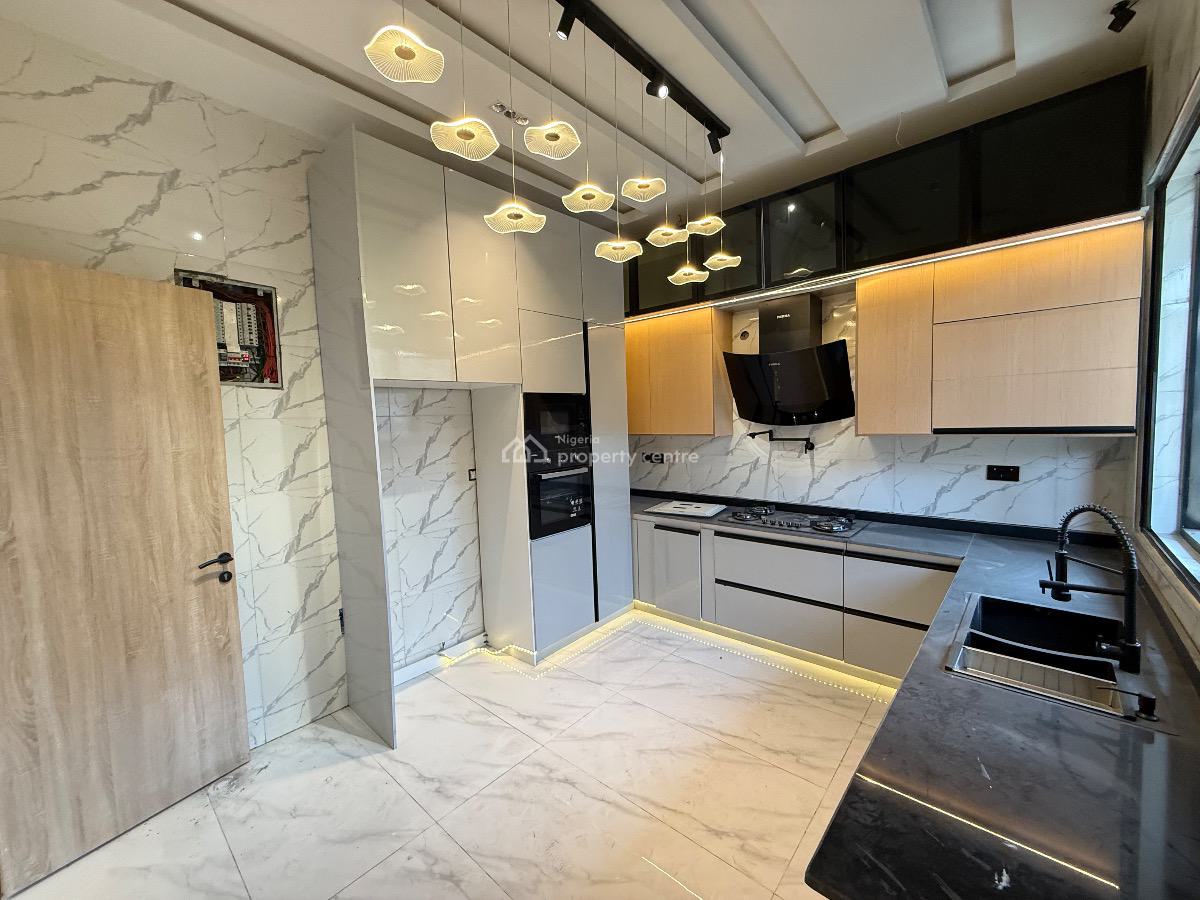 Contemporary 4 Bedrooms Terraced Duplex with a Bq and Swimming Pool, Lekki Phase 1, Lekki, Lagos, Terraced Duplex for Sale