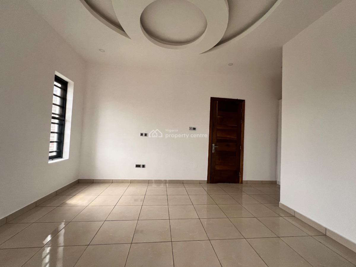 Spacious 4 Bedroom Terrace House with a Room Bq, Right, Lekki Phase 1, Lekki, Lagos, Terraced Duplex for Rent