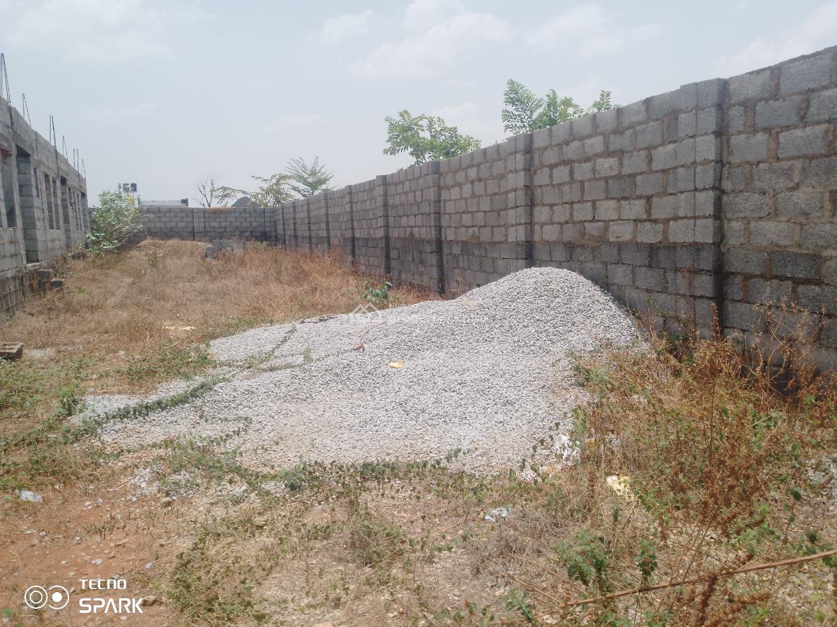an Uncompleted Building of 4 Units of 4 Bedrooms Terrace Duplex, Off Jedo Estate Road, Sabon Lugbe, Lugbe District, Abuja, Terraced Duplex for Sale