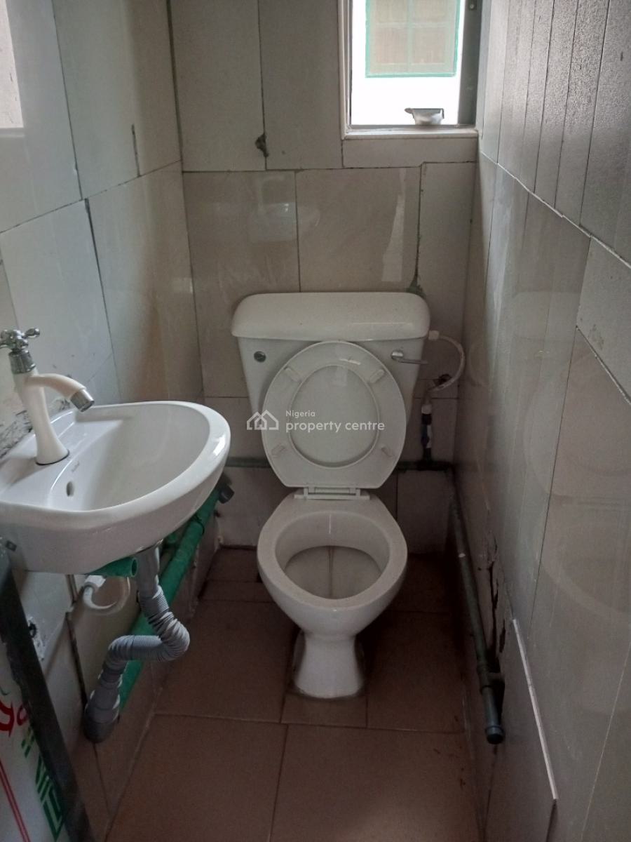 Nice 2 Bedroom Flat, Off Allen Avenue, Ikeja, Lagos, Flat / Apartment for Rent