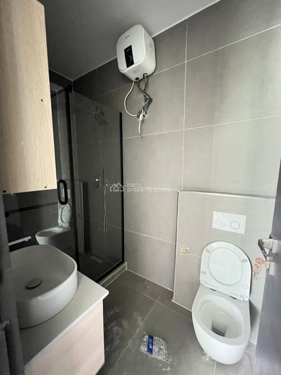 Aesthetically Pleasing 3 Bedroom Maisonette with Bq, Ikoyi, Lagos, Block of Flats for Sale