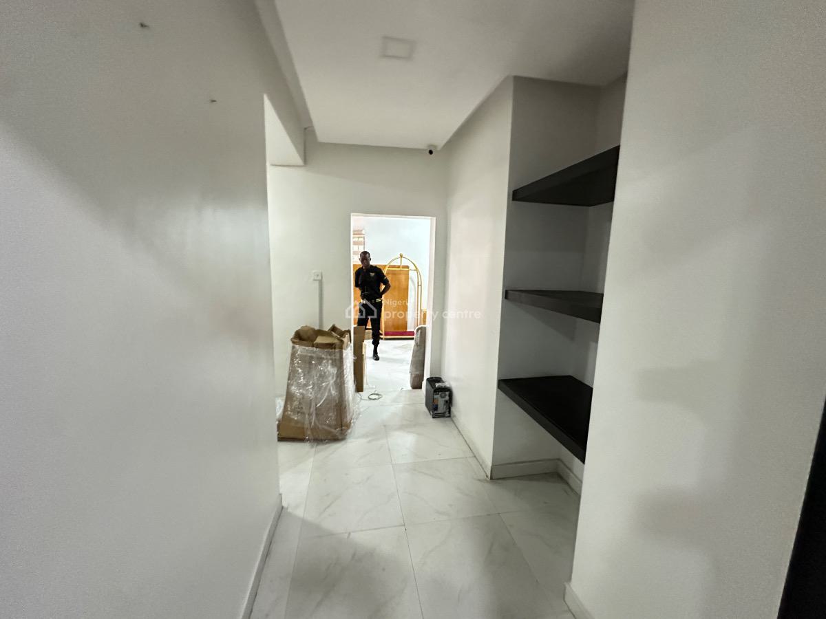 Premium Mini Flat Office Space on a First Floor, Lekki Phase 1, Lekki, Lagos, Commercial Property for Rent
