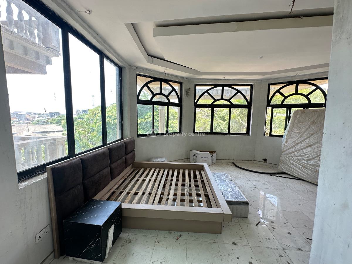 Partly Furnished Studio Flat with a Pool and Gym, Eleganza, Lekki, Lagos, Self Contain (single Rooms) for Rent