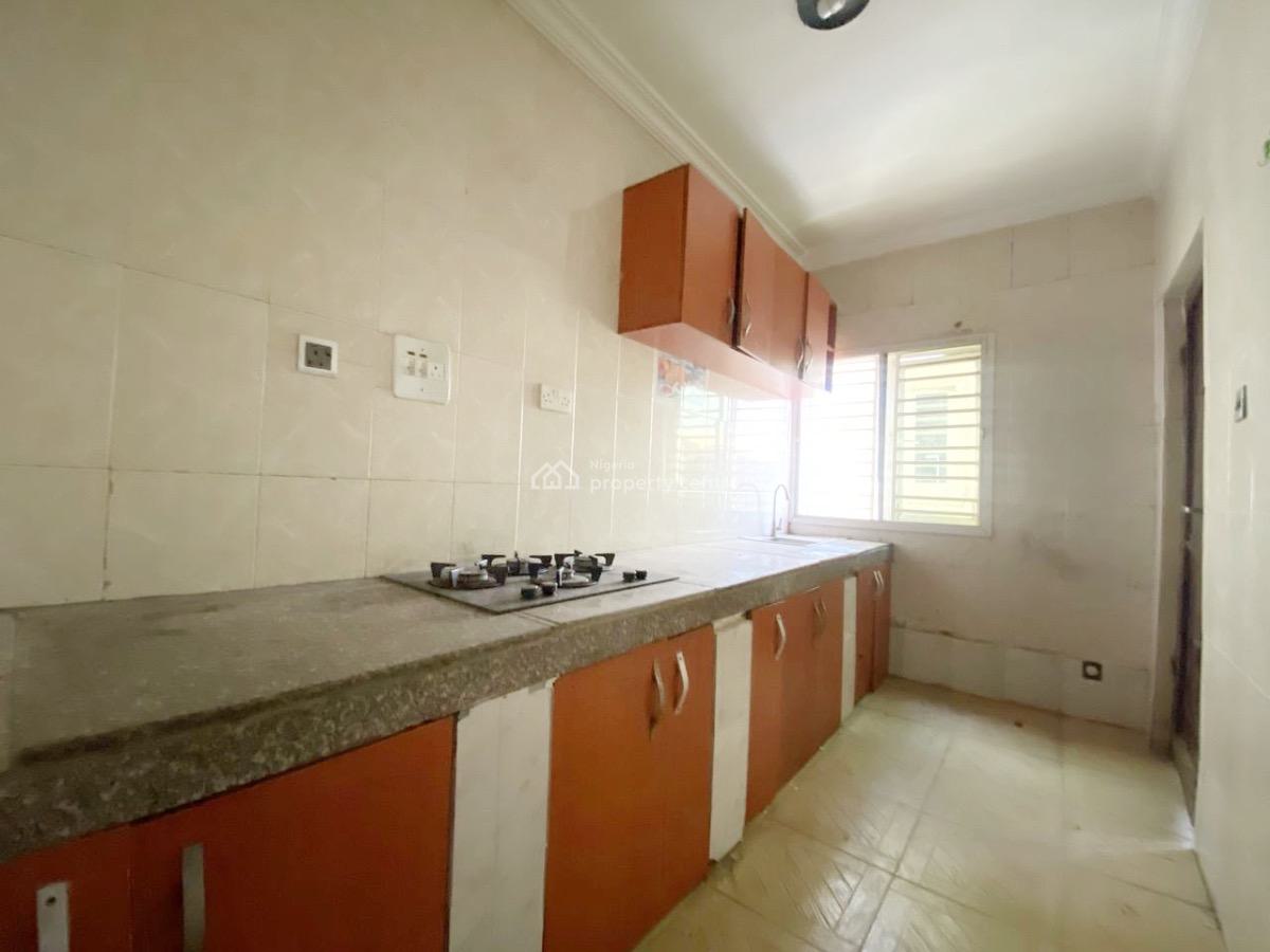 Luxury 2 Bedroom Flat, Gra Phase 1, Magodo, Lagos, Flat / Apartment for Rent