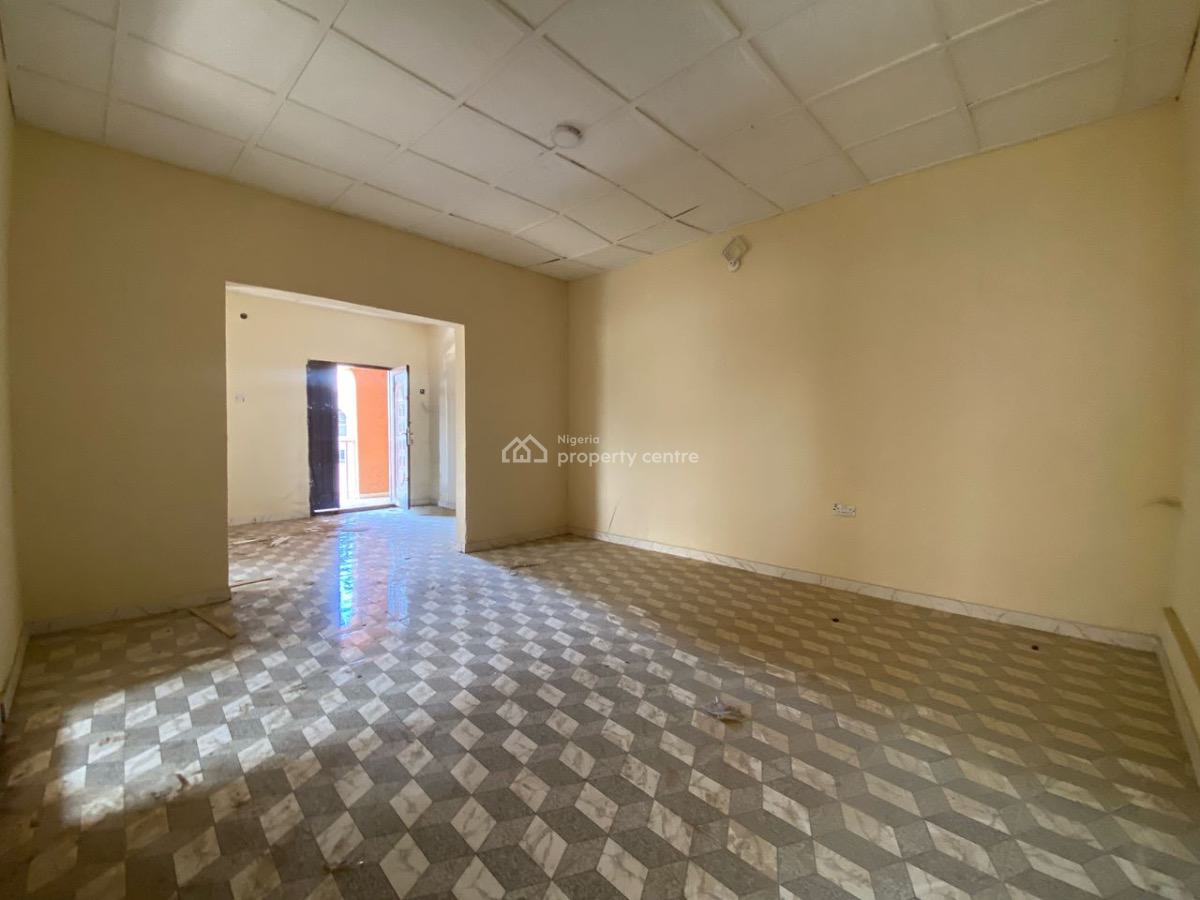 3 Bedroom Flat, Unilag Estate, Gra Phase 1, Magodo, Lagos, Flat / Apartment for Rent
