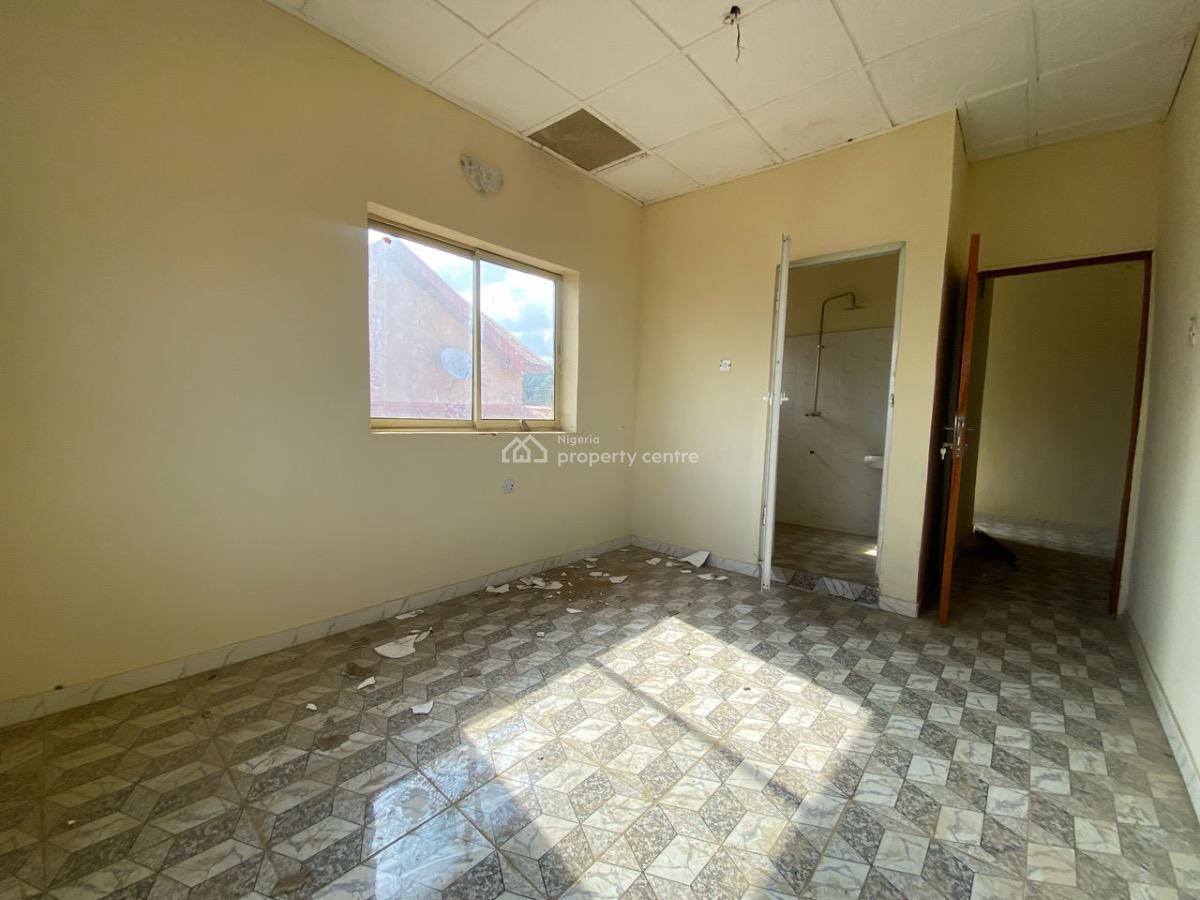 3 Bedroom Flat, Unilag Estate, Gra Phase 1, Magodo, Lagos, Flat / Apartment for Rent