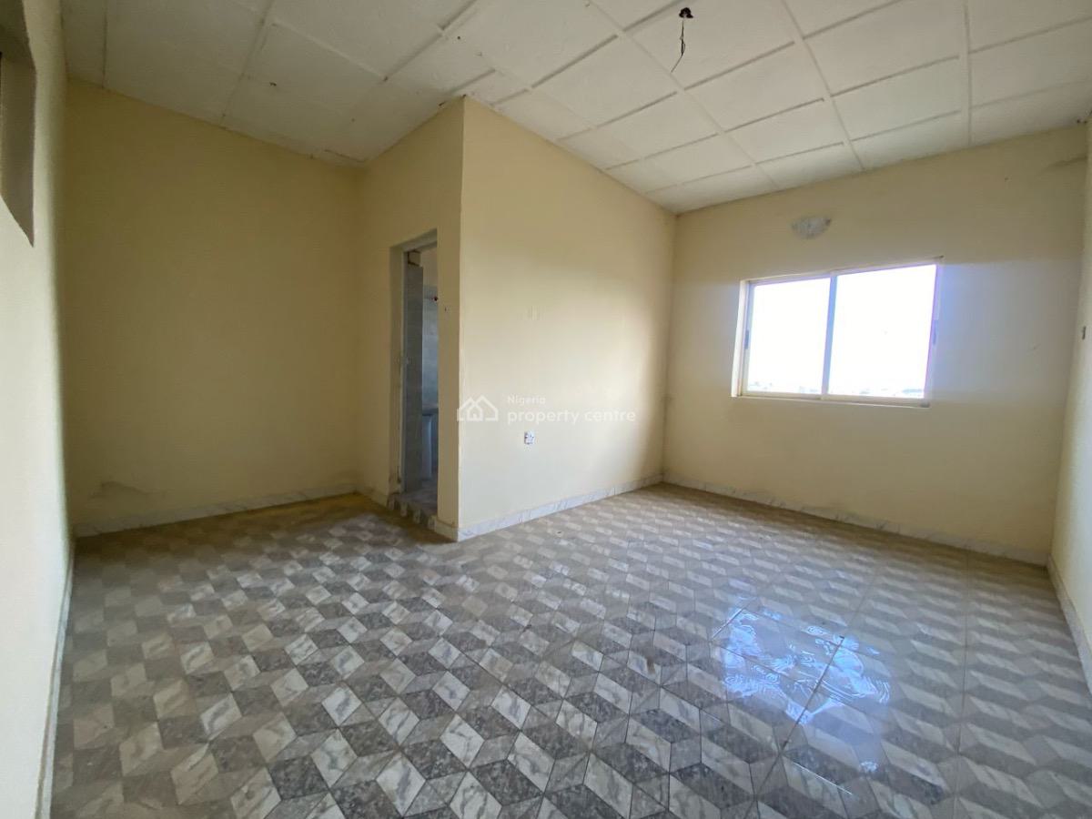 3 Bedroom Flat, Unilag Estate, Gra Phase 1, Magodo, Lagos, Flat / Apartment for Rent