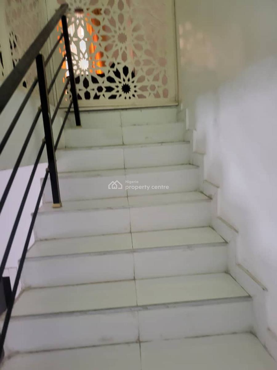 ɍ Bedroom Semi Detached Duplex, Osapa, Lekki, Lagos, Semi-detached Duplex for Rent