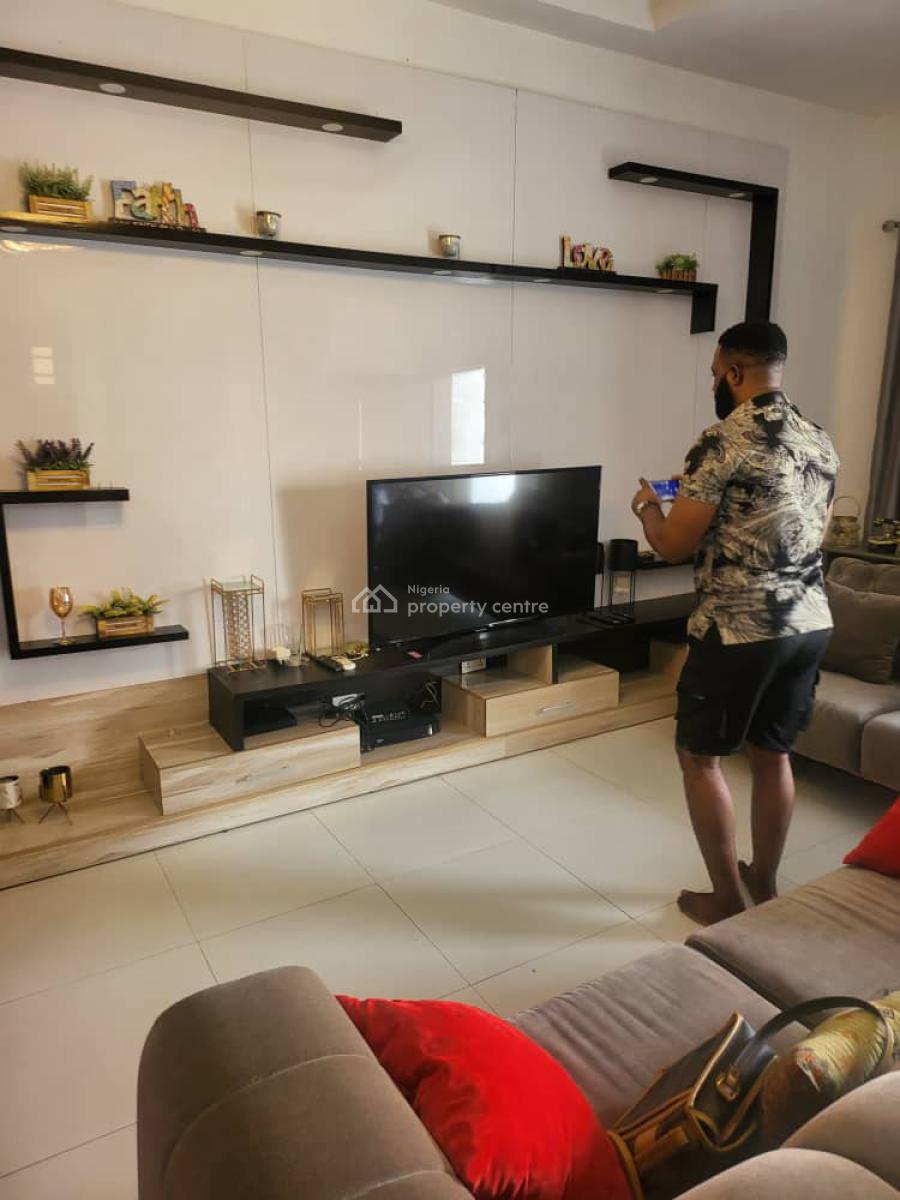 ɍ Bedroom Semi Detached Duplex, Osapa, Lekki, Lagos, Semi-detached Duplex for Rent