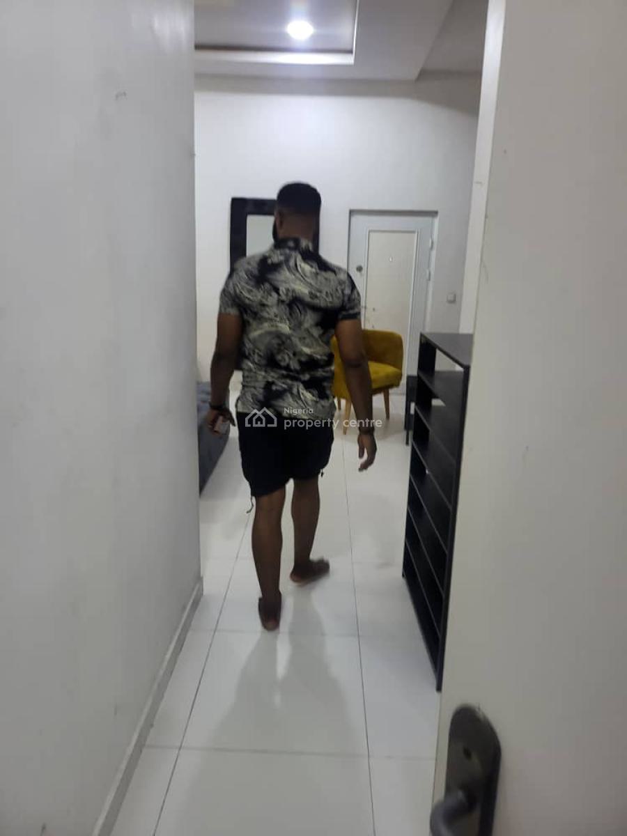 ɍ Bedroom Semi Detached Duplex, Osapa, Lekki, Lagos, Semi-detached Duplex for Rent