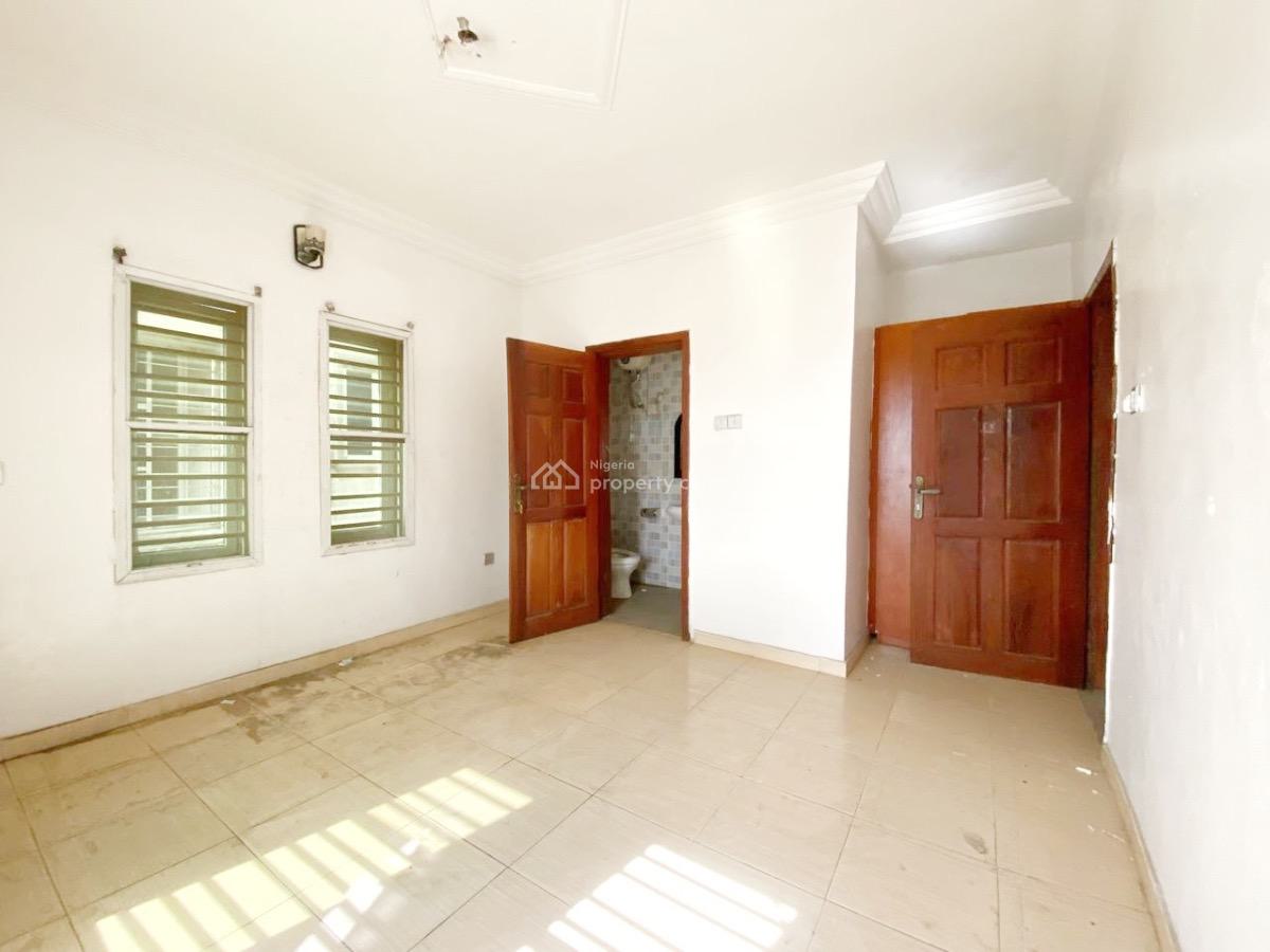 a Well Maintained Spacious 2 Bedroom Flat, Gra Phase 1, Magodo, Lagos, Flat / Apartment for Rent