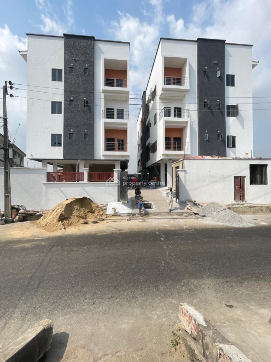 2 Bedroom Maisonette, Surulere, Lagos, Block of Flats for Sale
