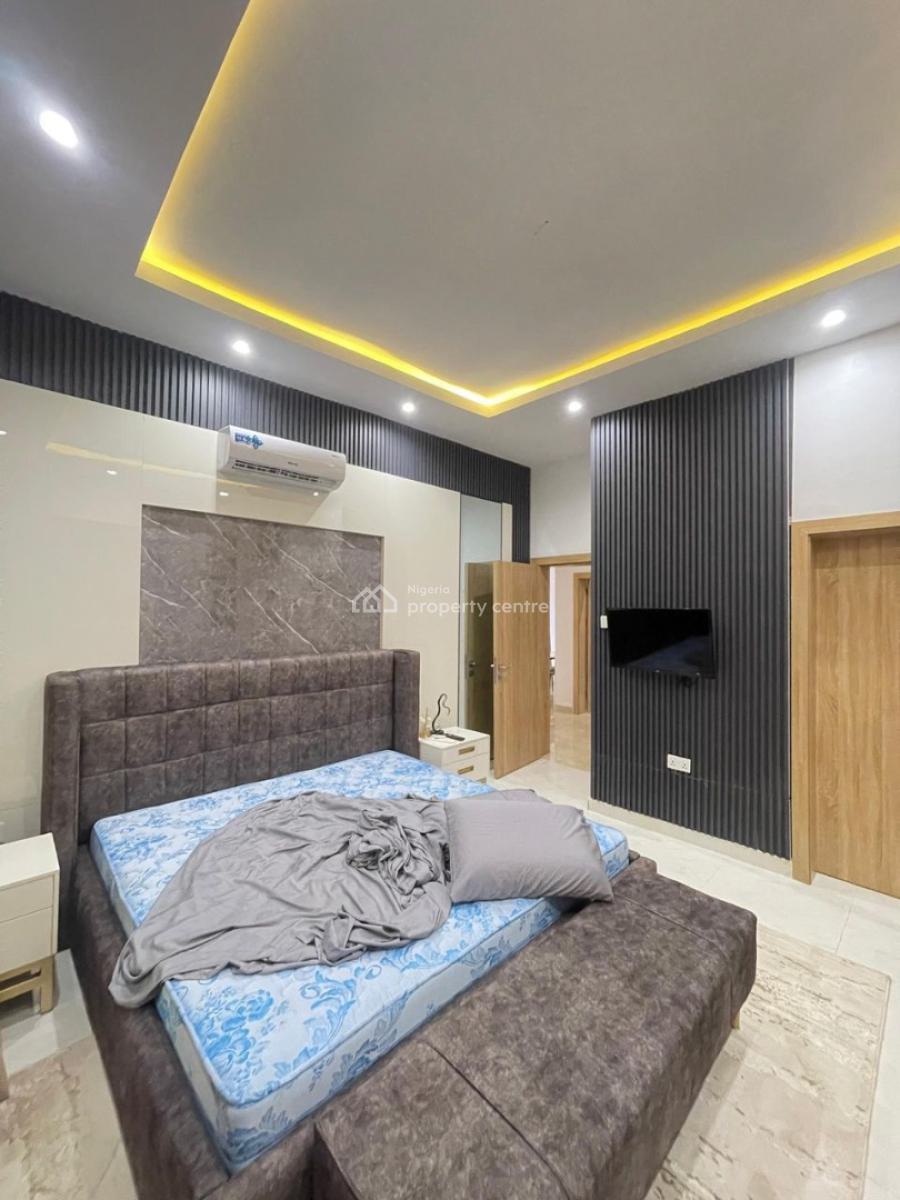 2 Bedroom Maisonette, Surulere, Lagos, Block of Flats for Sale