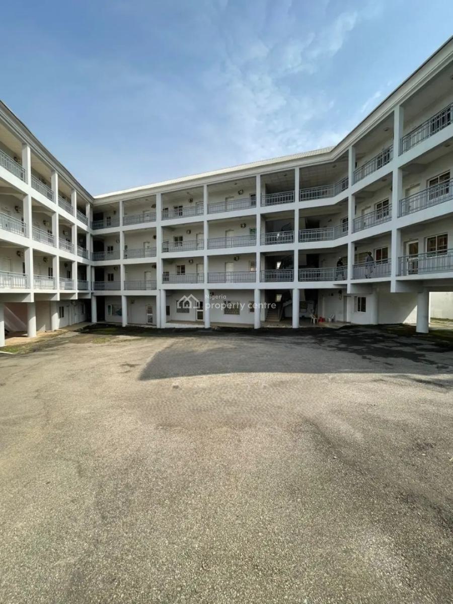 Shop in Gwarinpa Main Along Major Road., Gwarinpa Abuja Nigeria, Gwarinpa, Abuja, Shop for Sale