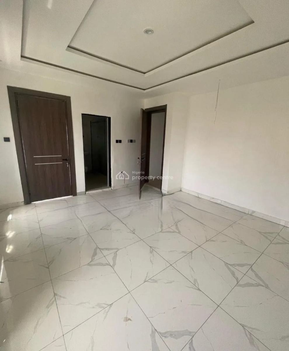 Shop in Gwarinpa Main Along Major Road., Gwarinpa Abuja Nigeria, Gwarinpa, Abuja, Shop for Sale