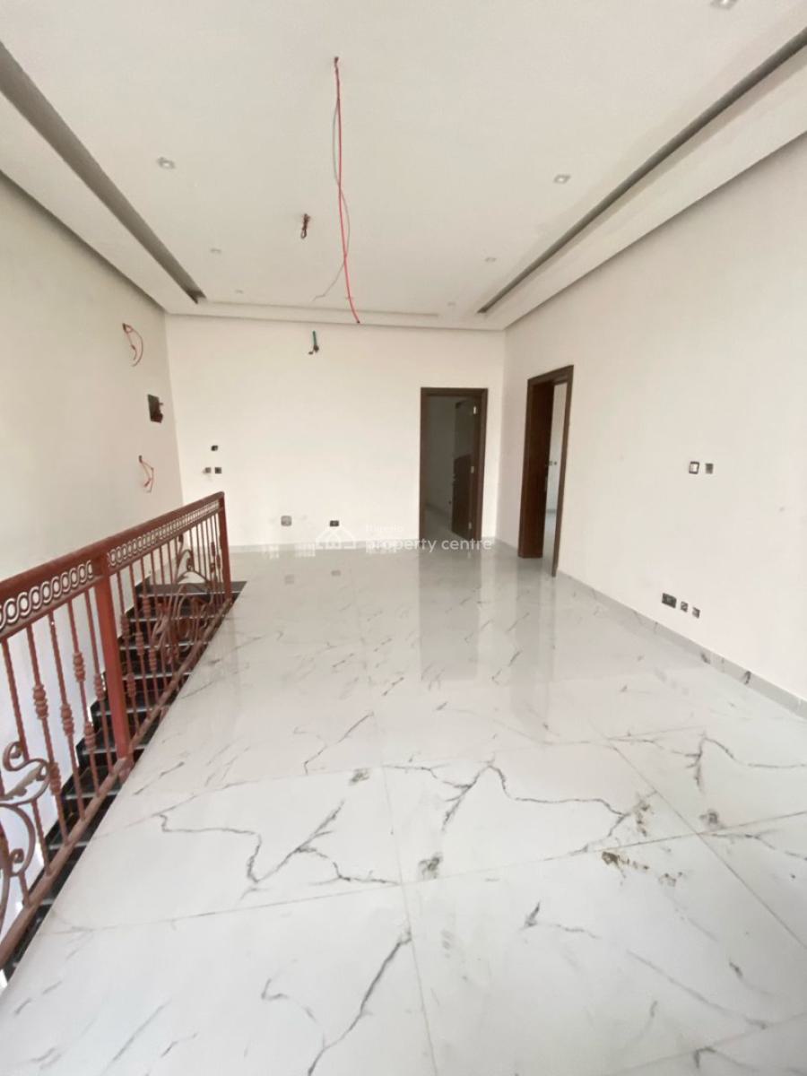Newly Renovated 4 Bedroom Duplex, Off Admiralty Road, Lekki Phase 1, Lekki Phase 1, Lekki, Lagos, Semi-detached Duplex for Rent