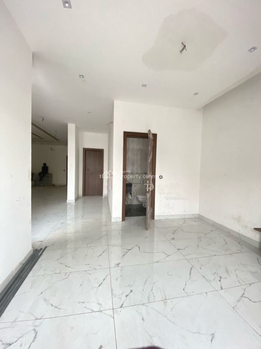 Newly Renovated 4 Bedroom Duplex, Off Admiralty Road, Lekki Phase 1, Lekki Phase 1, Lekki, Lagos, Semi-detached Duplex for Rent