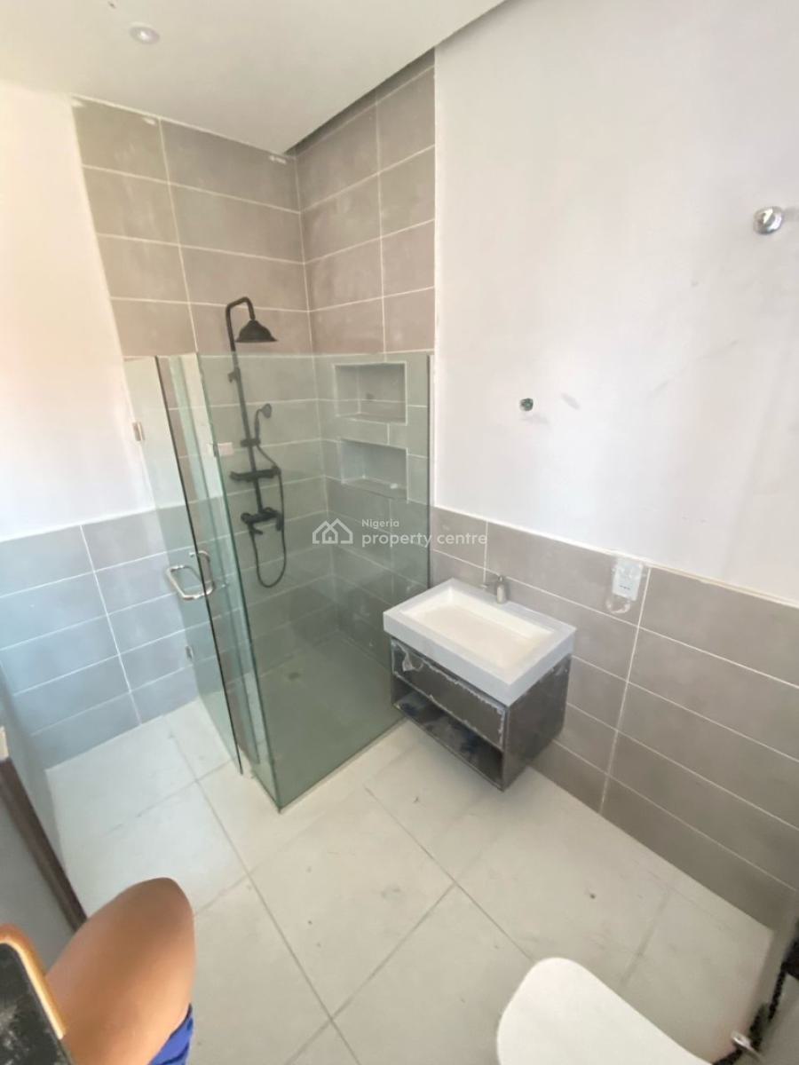 Newly Renovated 4 Bedroom Duplex, Off Admiralty Road, Lekki Phase 1, Lekki Phase 1, Lekki, Lagos, Semi-detached Duplex for Rent