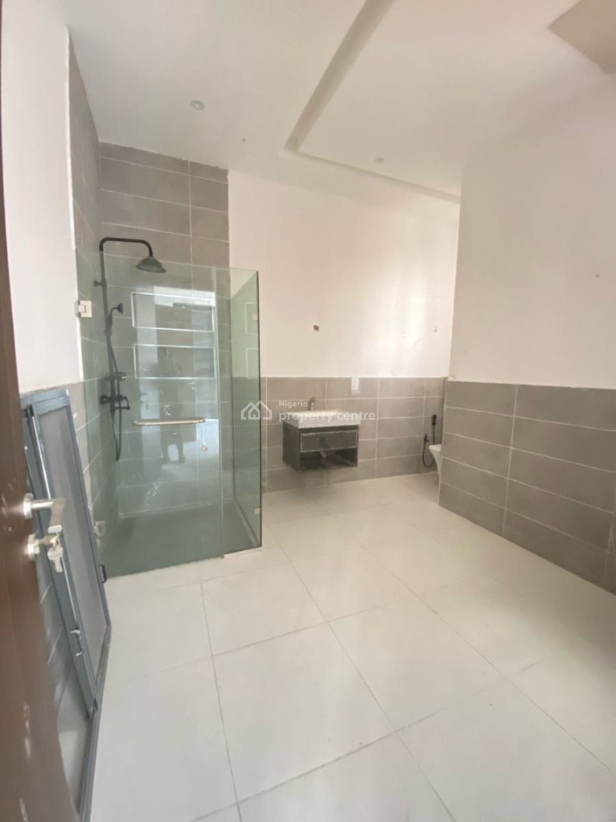 Newly Renovated 4 Bedroom Duplex, Off Admiralty Road, Lekki Phase 1, Lekki Phase 1, Lekki, Lagos, Semi-detached Duplex for Rent