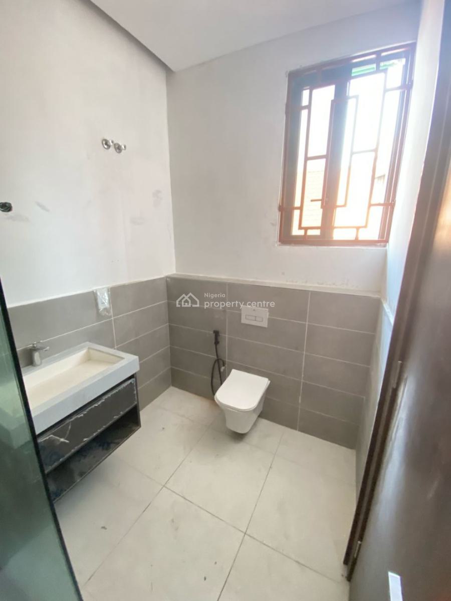 Newly Renovated 4 Bedroom Duplex, Off Admiralty Road, Lekki Phase 1, Lekki Phase 1, Lekki, Lagos, Semi-detached Duplex for Rent