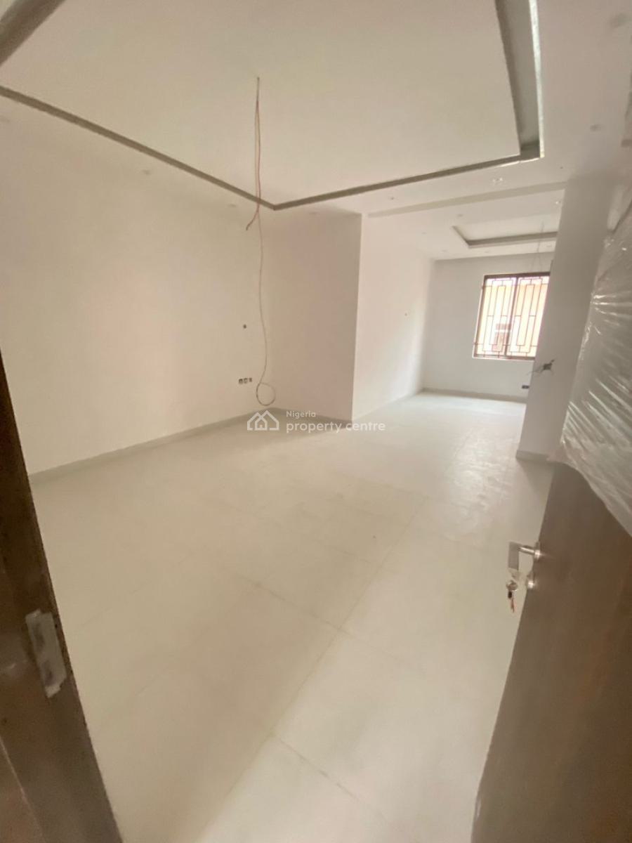 Newly Renovated 4 Bedroom Duplex, Off Admiralty Road, Lekki Phase 1, Lekki Phase 1, Lekki, Lagos, Semi-detached Duplex for Rent