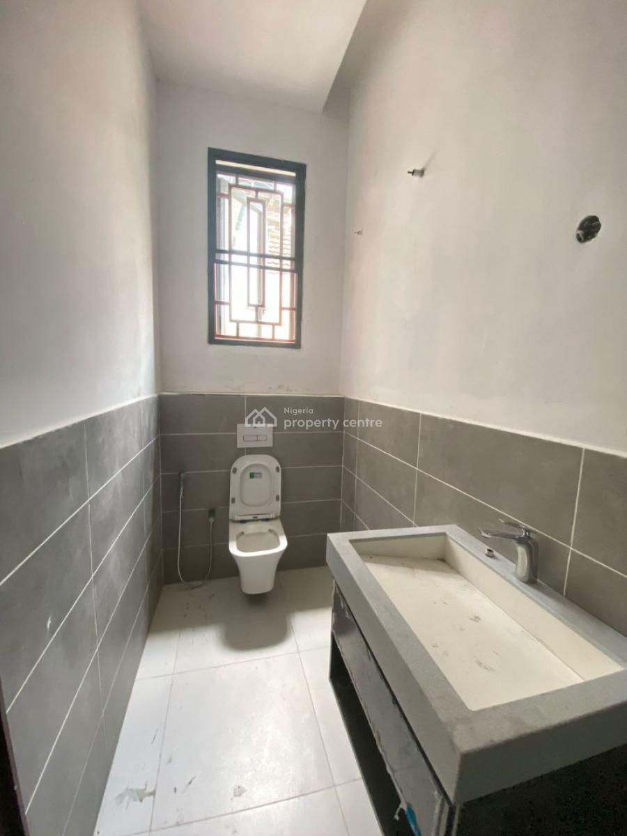 Newly Renovated 4 Bedroom Duplex, Off Admiralty Road, Lekki Phase 1, Lekki Phase 1, Lekki, Lagos, Semi-detached Duplex for Rent