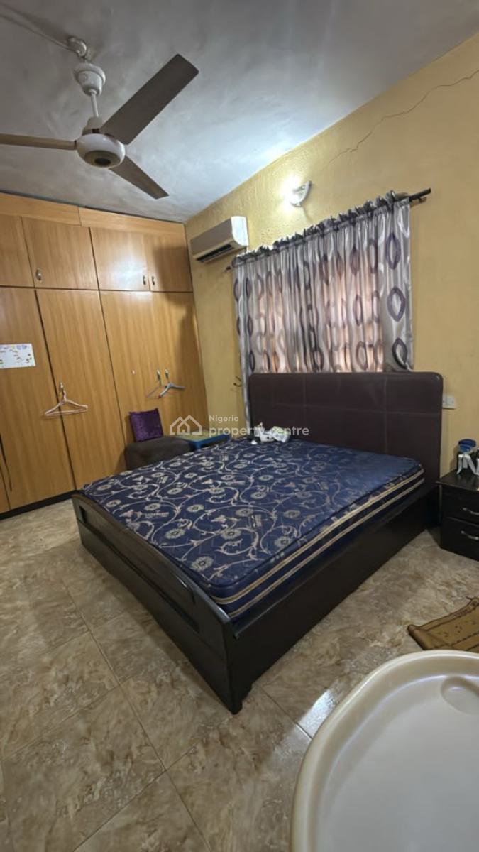 Spacious 3 Bedroom Apartment with All Rooms Ensuite and Guest Toilet, Medina Estate Gbagada, Medina, Gbagada, Lagos, Flat / Apartment for Rent