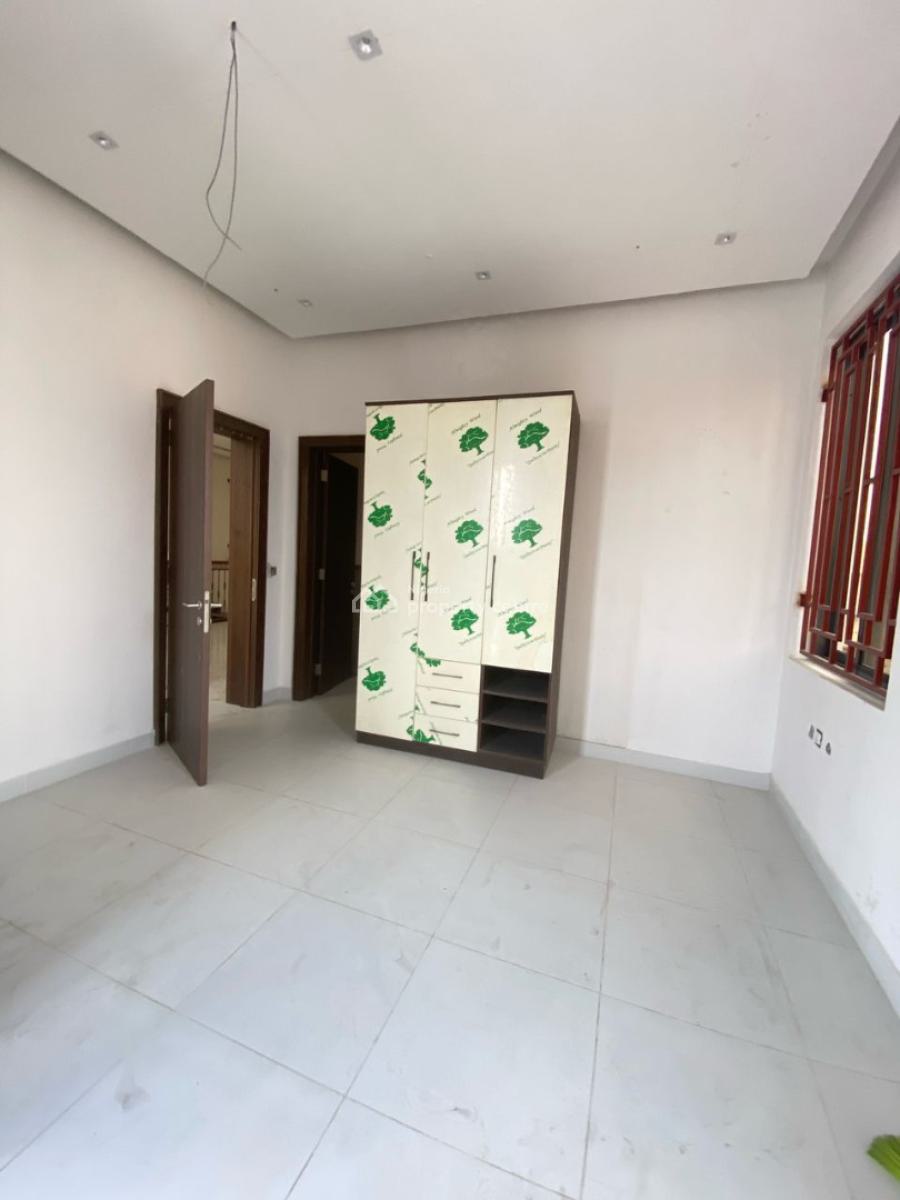 Newly Renovated 3 Bedroom Duplex, Off Admiralty Road, Lekki Phase 1, Lekki Phase 1, Lekki, Lagos, Terraced Duplex for Rent
