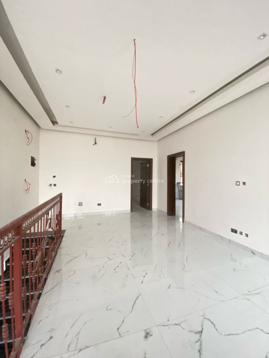 Newly Renovated 3 Bedroom Duplex, Off Admiralty Road, Lekki Phase 1, Lekki Phase 1, Lekki, Lagos, Terraced Duplex for Rent