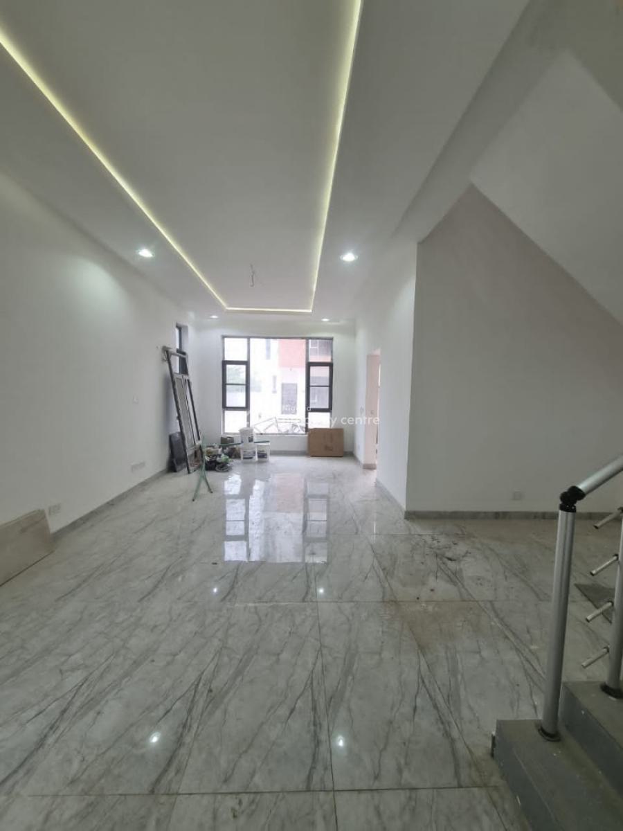 Luxury 4bedroom with Bq 24hrs Executive Estate, Periwinkle Estate, Lekki Phase 1, Lekki, Lagos, Terraced Duplex for Rent