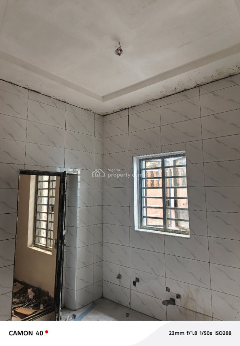 3 Before Room Flat in Kilo Surulere, Off Kilo Bus Stop, Kilo, Surulere, Lagos, Flat / Apartment for Sale