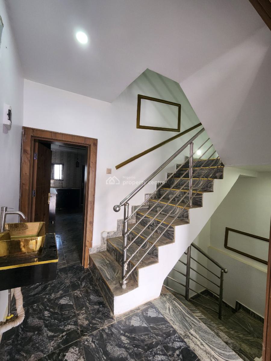 4 Bedroom Semidetached Duplex with Large Compound, Naf Valley Estate, Asokoro District, Abuja, Semi-detached Duplex for Sale