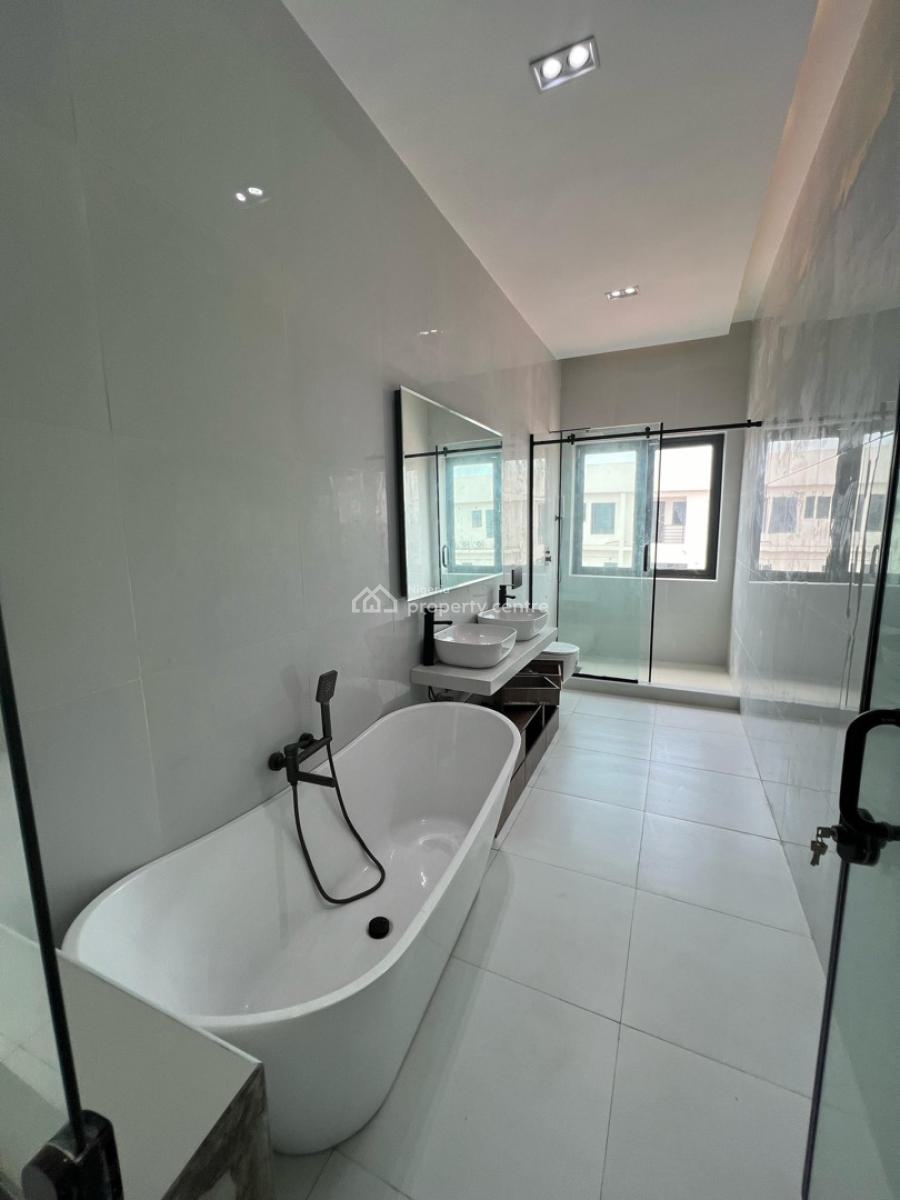 Built to Standard 4 Bedroom Mainsontte, Lekki Phase 1, Lekki, Lagos, Detached Duplex for Sale