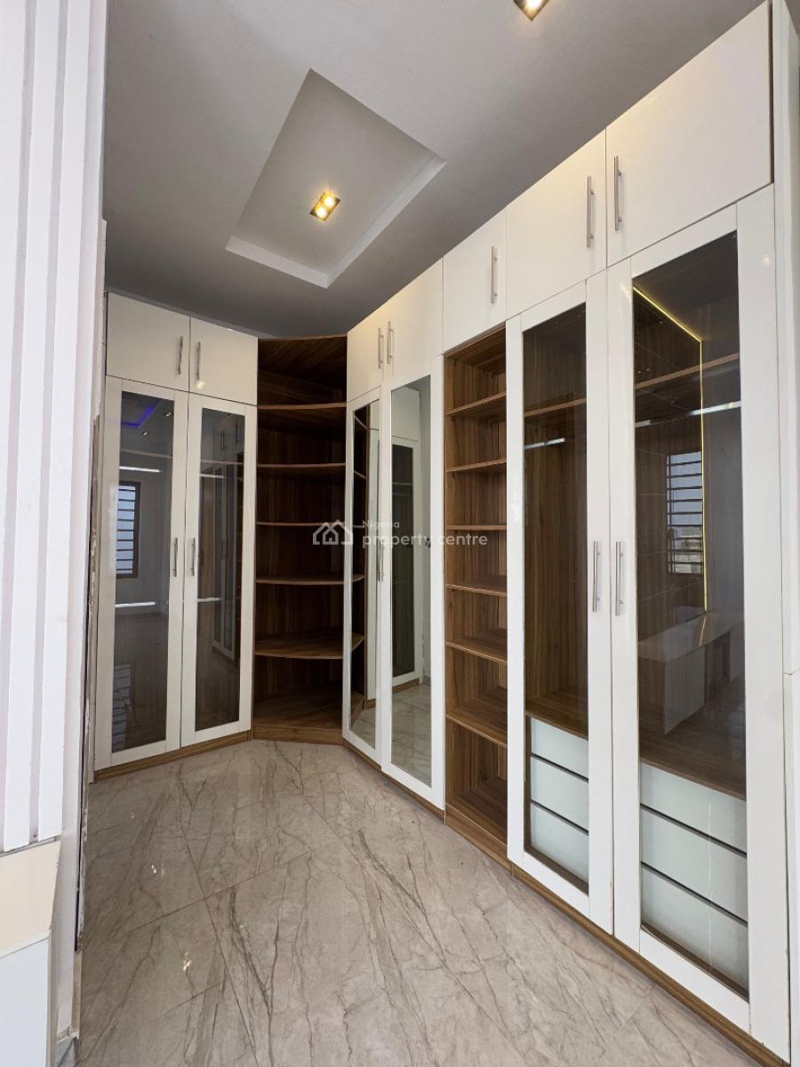 Lovely 4 Bedroom  Fully Detached Duplex with Bq, Offers Modern Comfort, Top-notch Security, Ajah, Lagos, Detached Duplex for Sale
