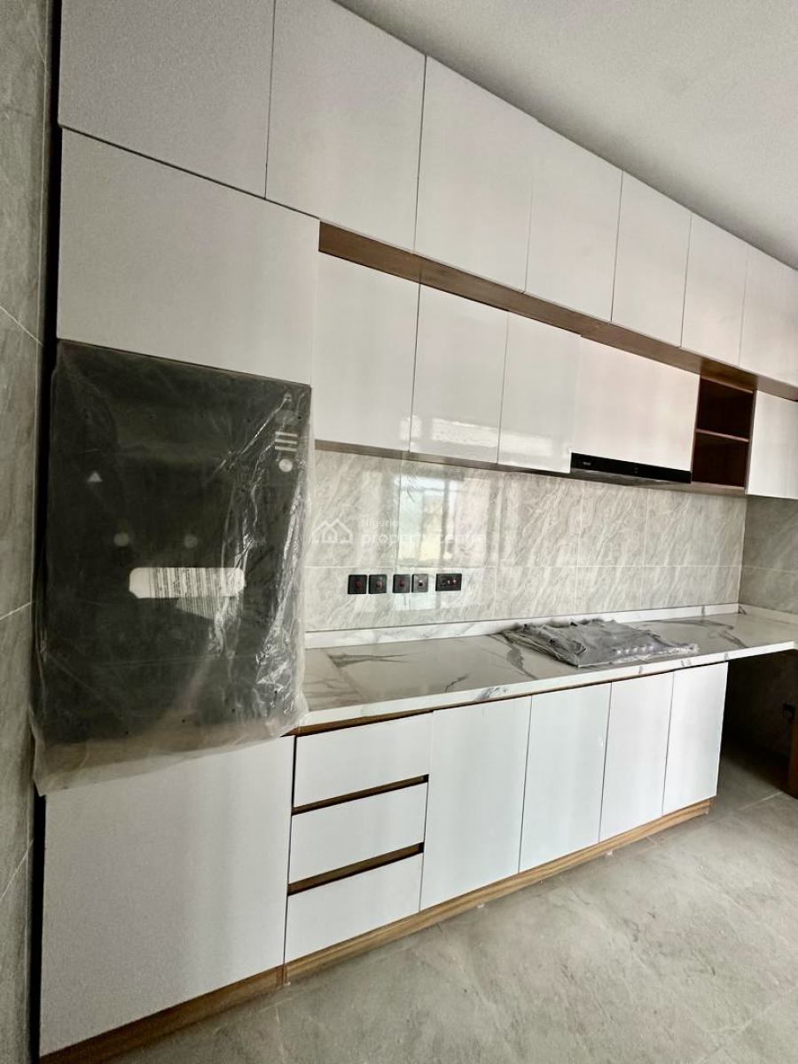 Exquisite 2 Bedroom Apartment with a Pool, Ikate, Lekki, Lagos, Flat / Apartment for Sale
